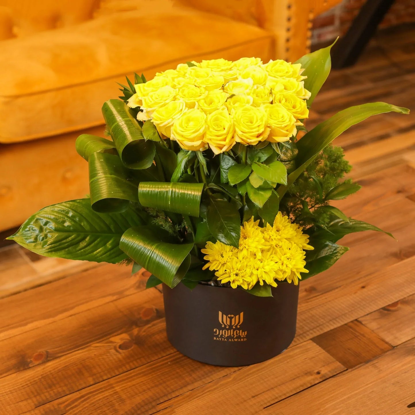 Radiant Tale - elegant fresh flower bouquet