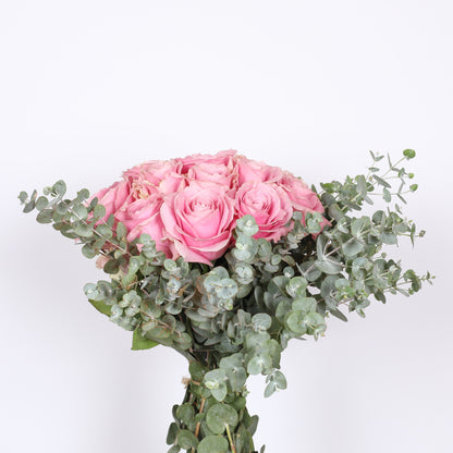 Scented Harmony: Musk, Rosy Blossoms, and Eucalyptus Greens.