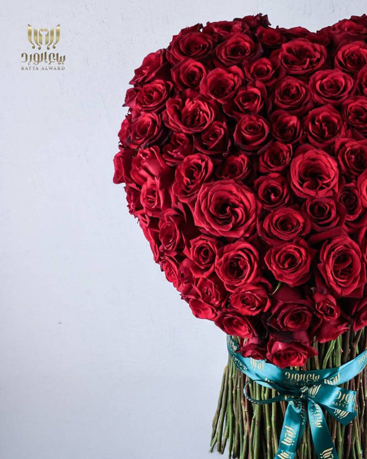 Velvet Rose Elegance – A Heartfelt Masterpiece.