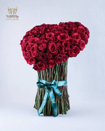 Velvet Rose Elegance – A Heartfelt Masterpiece.